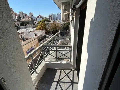 Departamento en Venta en Alberdi, USD 93.000