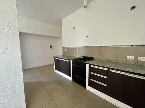 Casa 2 ambientes con 1 baño