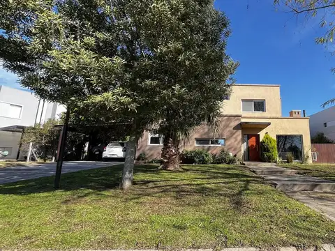 Casa en Venta en El Cantón - Norte, USD 239.000