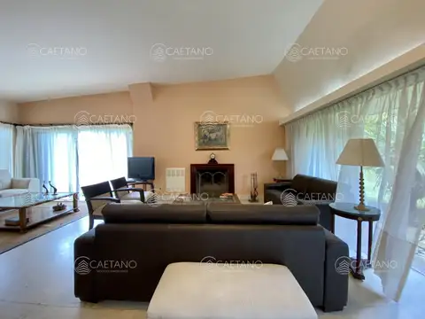 Casa en Alquiler Temporal de 5 dormitorios