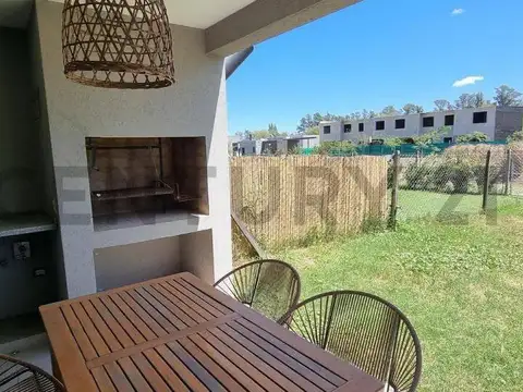 Duplex de pozo 3 dorm y jardin , Complejo Decs tortugas