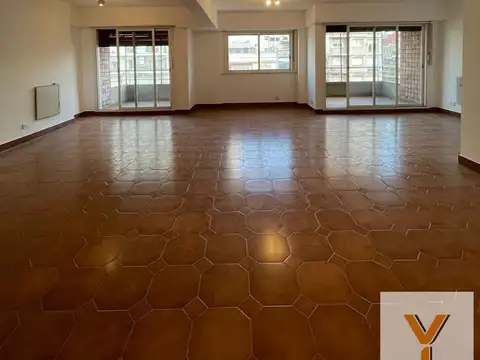 Departamento en Alquiler de 4 dormitorios