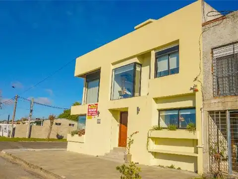 Distinguida y Moderna Propiedad, valor actualizado!...