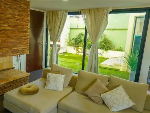 Casa en Venta en San Jose de Mayo, USD 250.000