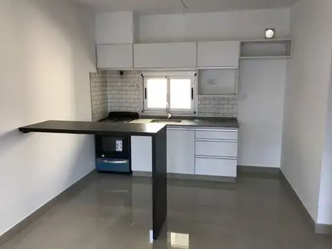 Departamento en Alquiler en Villa Sarmiento, $ 550.000