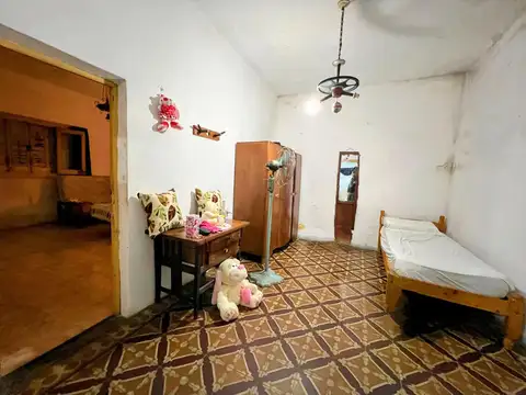 Casa 3 ambientes con 1 baño