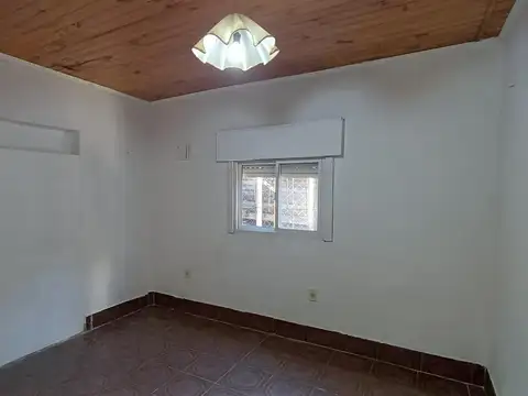 Depto Tipo Casa en Alquiler en Ensenada, $ 500.000