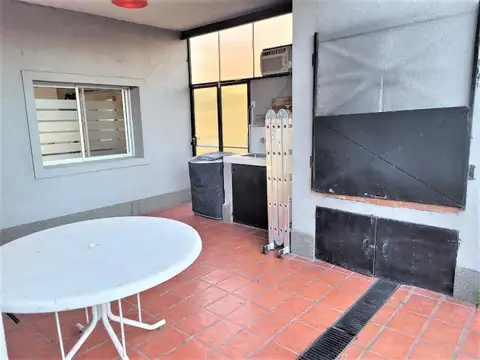 Campo Chico Country Club, PIlar