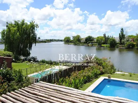 Casa venta 5 ambientes a la laguna en San isidro Labrador Villanueva lote de 700 m2