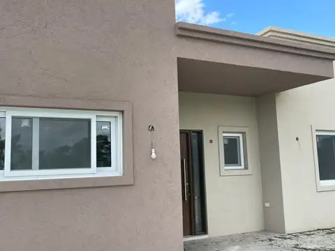 Casa en Venta en Casuarinas Del Pilar, USD 243.000