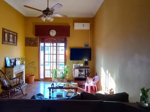 VENTA PH TIPO CASA 5 AMB CON PATIO EN MATADEROS
