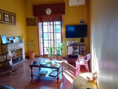 VENTA PH TIPO CASA 5 AMB CON PATIO EN MATADEROS