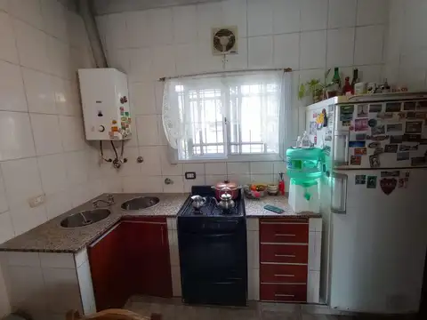 Depto Tipo Casa 5 ambientes con 2 baños
