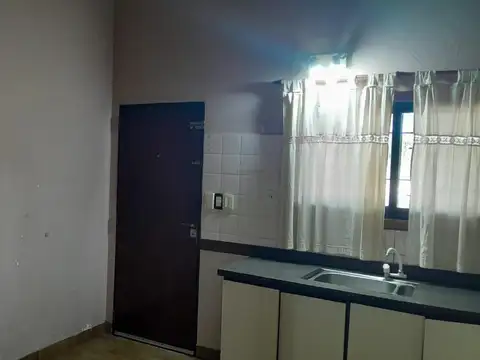 CASA A LA VENTA EN EXCELENTE ZONA   .GENERAL PACHECO