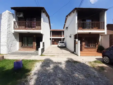 Duplex. Muñiz. 3 amb con patio y cochera