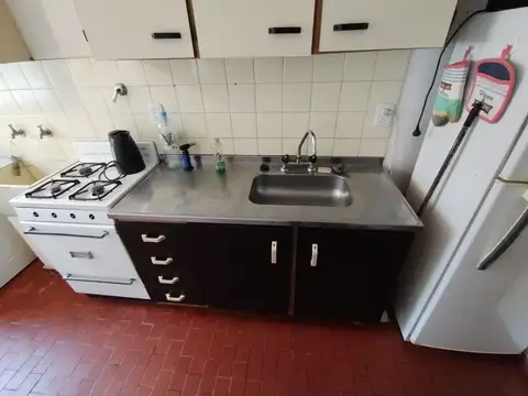 Condarco 300, Piso 6