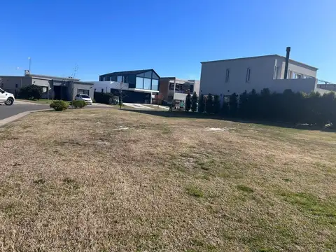 Terreno en Venta en Vila Marina II, USD 115.000