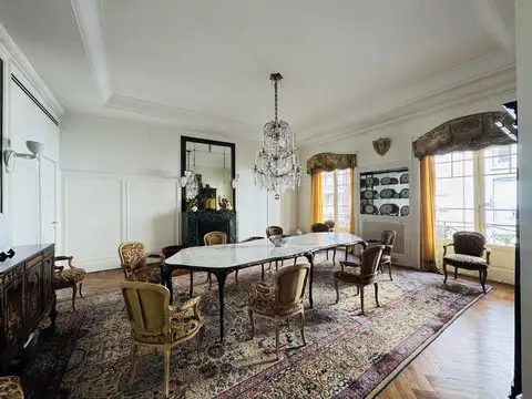 Venta – Piso de Categoría · Estilo Art Déco · Recoleta · 8 Ambientes · Terraza · Baulera