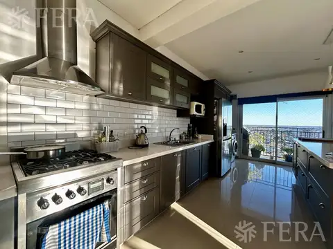 Departamento 4 ambientes con 3 baños