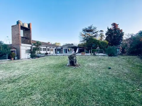 Casa 5 ambientes con 3 baños