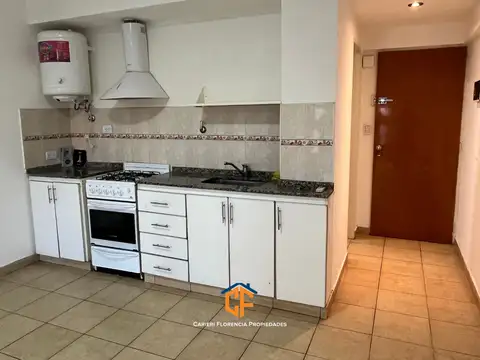 Departamento en Alquiler en Barrio Parque San Martín, $ 490.000