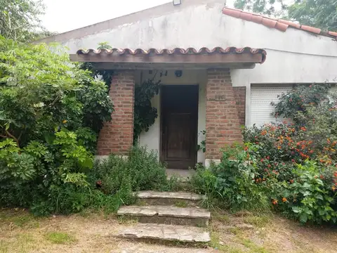 Calle Belisario Roldán 3300