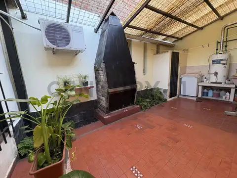 Depto Tipo Casa en Venta 46 años