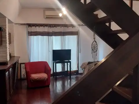 Depto Tipo Casa en Venta 40 años