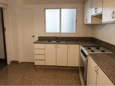 Depto Tipo Casa en Venta con 1 cocheras