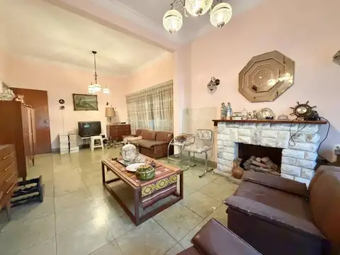 Casa en Venta en Castelar Sur, USD 175.000
