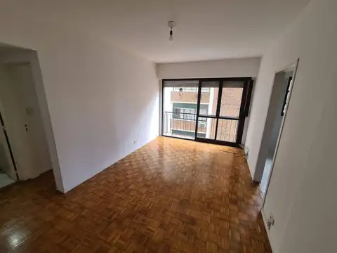 Juan Jose Paso 200, Piso 7