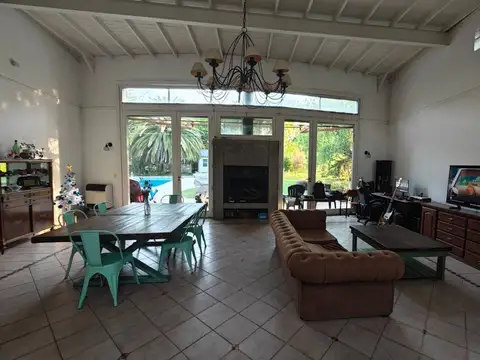Quinta en Venta en Barrio Cube, USD 200.000