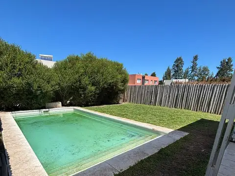 Villanueva San Patricio - Excelente Casa 5 amb con pileta, en Complejo de Casas !