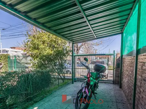 Casa en Venta | 6 Ambientes | Doble Cochera, Gran Parque y Parrilla