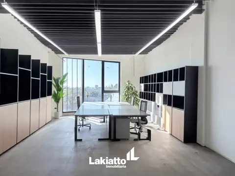 Oficina en venta con una cochera en Fisherton