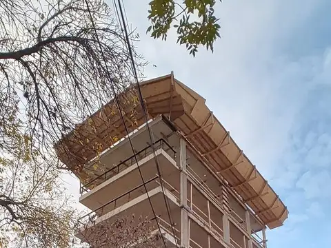 Venta Cerrito 1576 – Monoambiente divisible con vestidor – 6º piso – Abasto