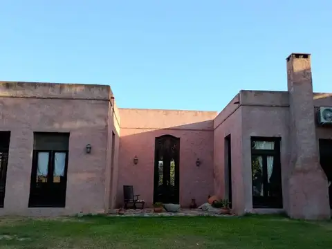 Casa en Alquiler de 4 dormitorios