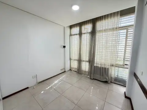 FRONDIZI 100, Piso 2