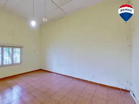 CASA 3 AMBIENTES EN VENTA EN VALENTIN ALSINA PATIO