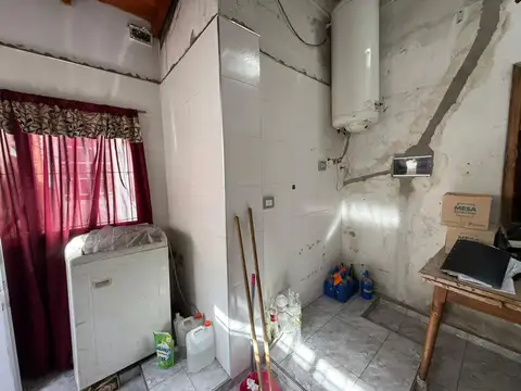 Casa en Venta con 3 cocheras