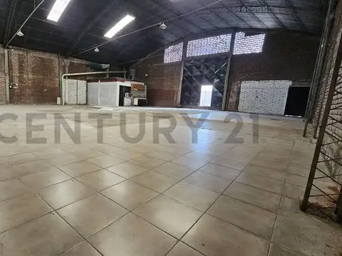Húsares 2045 , Piso 0