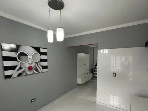 Depto Tipo Casa en Venta en General San Martin, $ 1.400.000