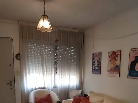 tronador 2800, Piso PB