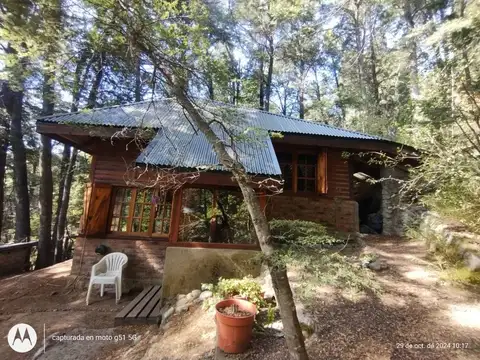 Casa en Alquiler con 1 cochera