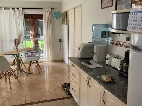 Casa 5 ambientes con 4 baños