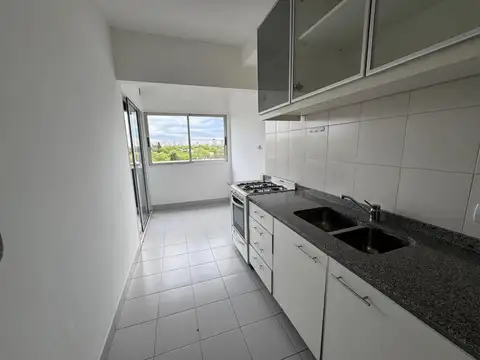 Alquiler 2 AMB OLIVOS COCHERA PILETA-AV LIBERTADOR