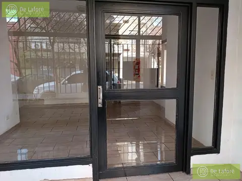 ALQUILER - Departamento. 1 Amb. balcón Victoria.