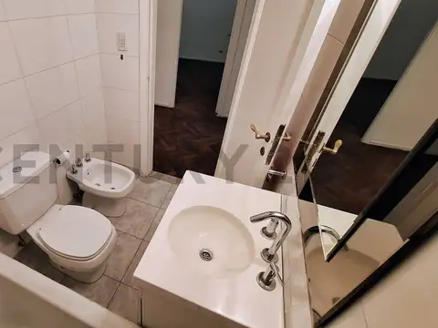 Departamento 5 ambientes con 2 baños