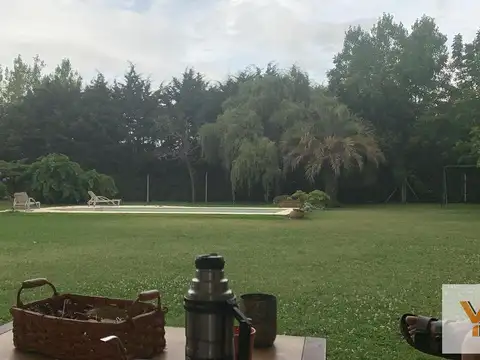 Quinta quinta en venta - 4 dormitorios 3 baños - 13.500mts2 - Esteban Echeverria