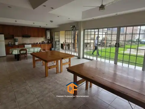 VENTA DE GRAN TERRENO, CON QUINCHO, UBICADO EN JOSÉ LEÓN SUÁREZ